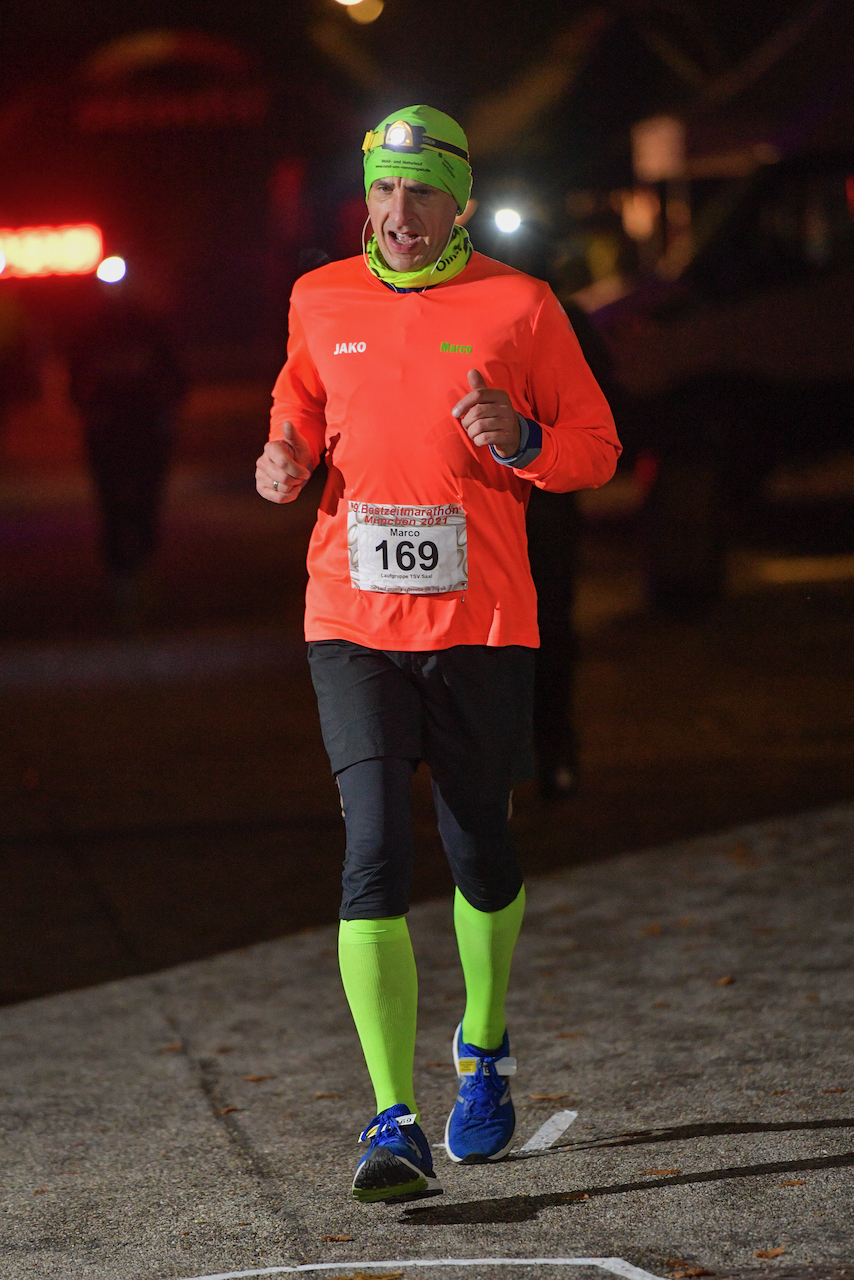 Bestzeitmarathon München - der Lauf gegen die Gesetze der Physik am 30.10.2021 in München Riem.
Fotograf
Hannes Magerstaedt
hannes@magerstaedt.de
Tel. +491728178700