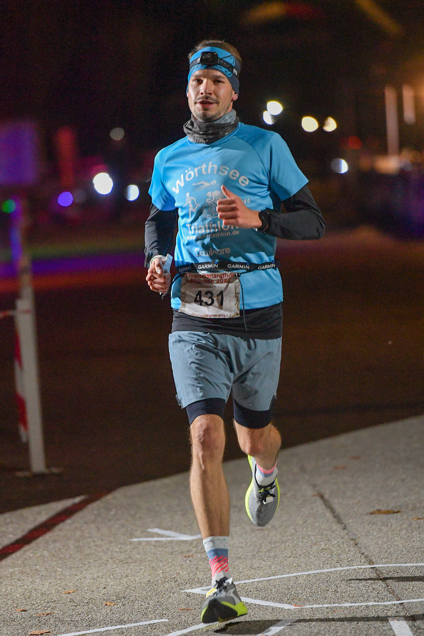 Bestzeitmarathon München - der Lauf gegen die Gesetze der Physik am 30.10.2021 in München Riem.FotografHannes Magerstaedthannes@magerstaedt.deTel. +491728178700