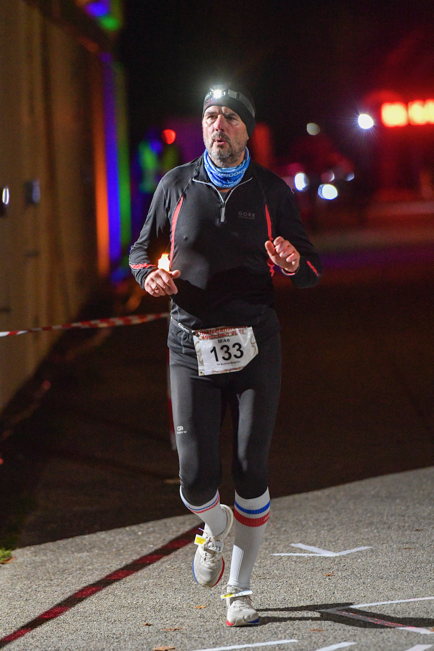 Bestzeitmarathon München - der Lauf gegen die Gesetze der Physik am 30.10.2021 in München Riem.FotografHannes Magerstaedthannes@magerstaedt.deTel. +491728178700