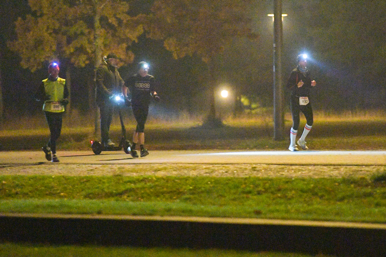 Bestzeitmarathon München - der Lauf gegen die Gesetze der Physik am 30.10.2021 in München Riem.FotografHannes Magerstaedthannes@magerstaedt.deTel. +491728178700