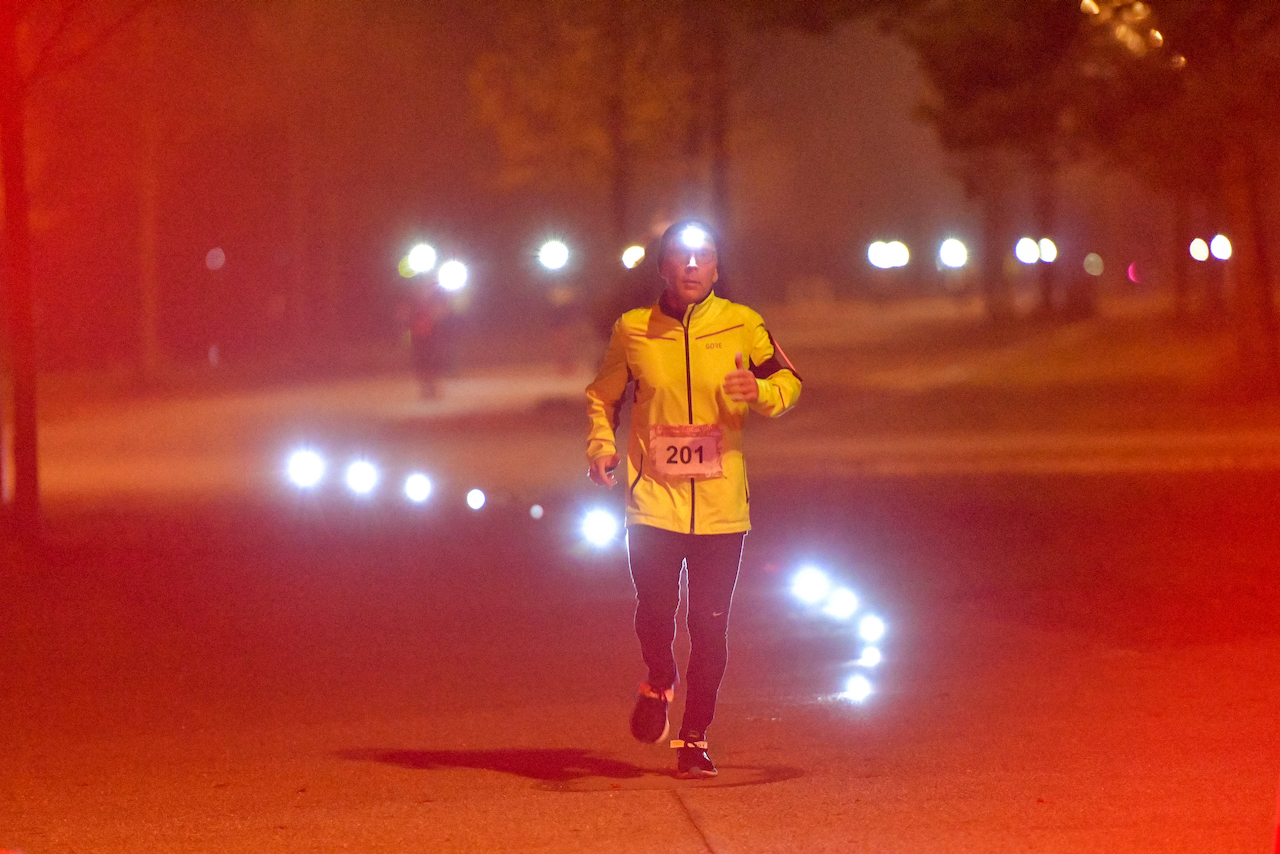 Bestzeitmarathon München - der Lauf gegen die Gesetze der Physik am 30.10.2021 in München Riem.FotografHannes Magerstaedthannes@magerstaedt.deTel. +491728178700