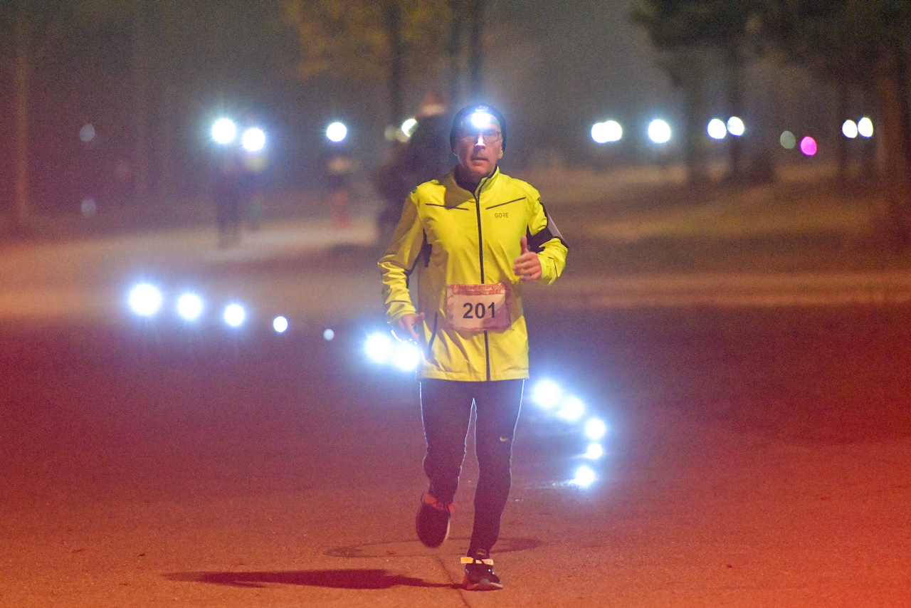 Bestzeitmarathon München - der Lauf gegen die Gesetze der Physik am 30.10.2021 in München Riem.FotografHannes Magerstaedthannes@magerstaedt.deTel. +491728178700