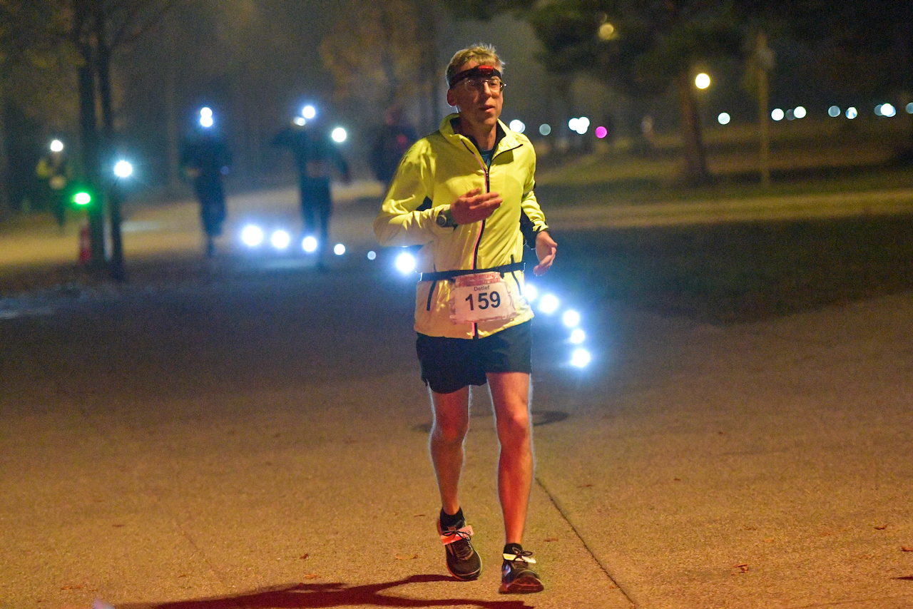 Bestzeitmarathon München - der Lauf gegen die Gesetze der Physik am 30.10.2021 in München Riem.FotografHannes Magerstaedthannes@magerstaedt.deTel. +491728178700