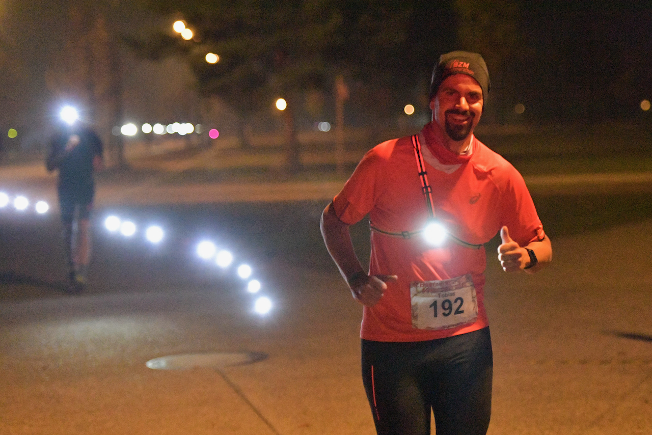 Bestzeitmarathon München - der Lauf gegen die Gesetze der Physik am 30.10.2021 in München Riem.FotografHannes Magerstaedthannes@magerstaedt.deTel. +491728178700