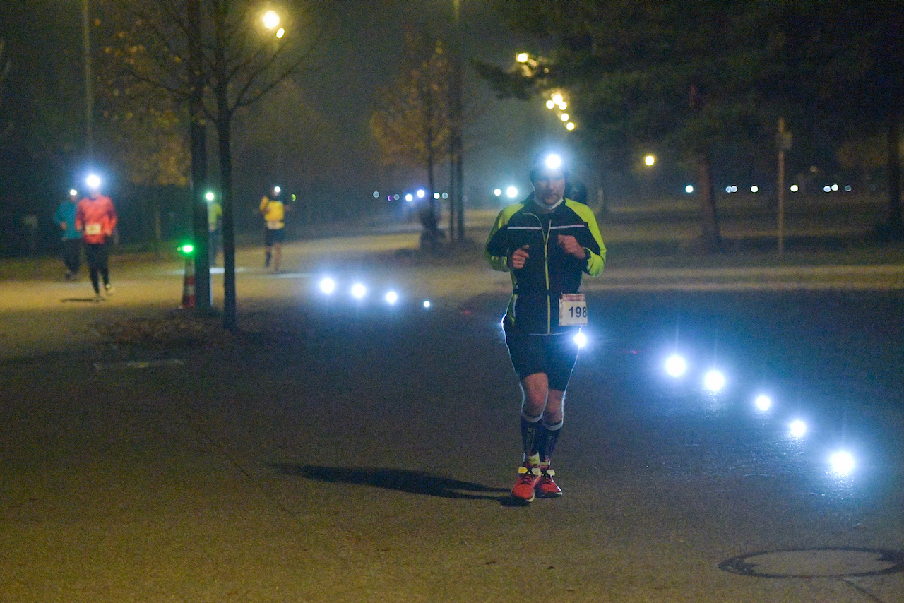 Bestzeitmarathon München - der Lauf gegen die Gesetze der Physik am 30.10.2021 in München Riem.FotografHannes Magerstaedthannes@magerstaedt.deTel. +491728178700