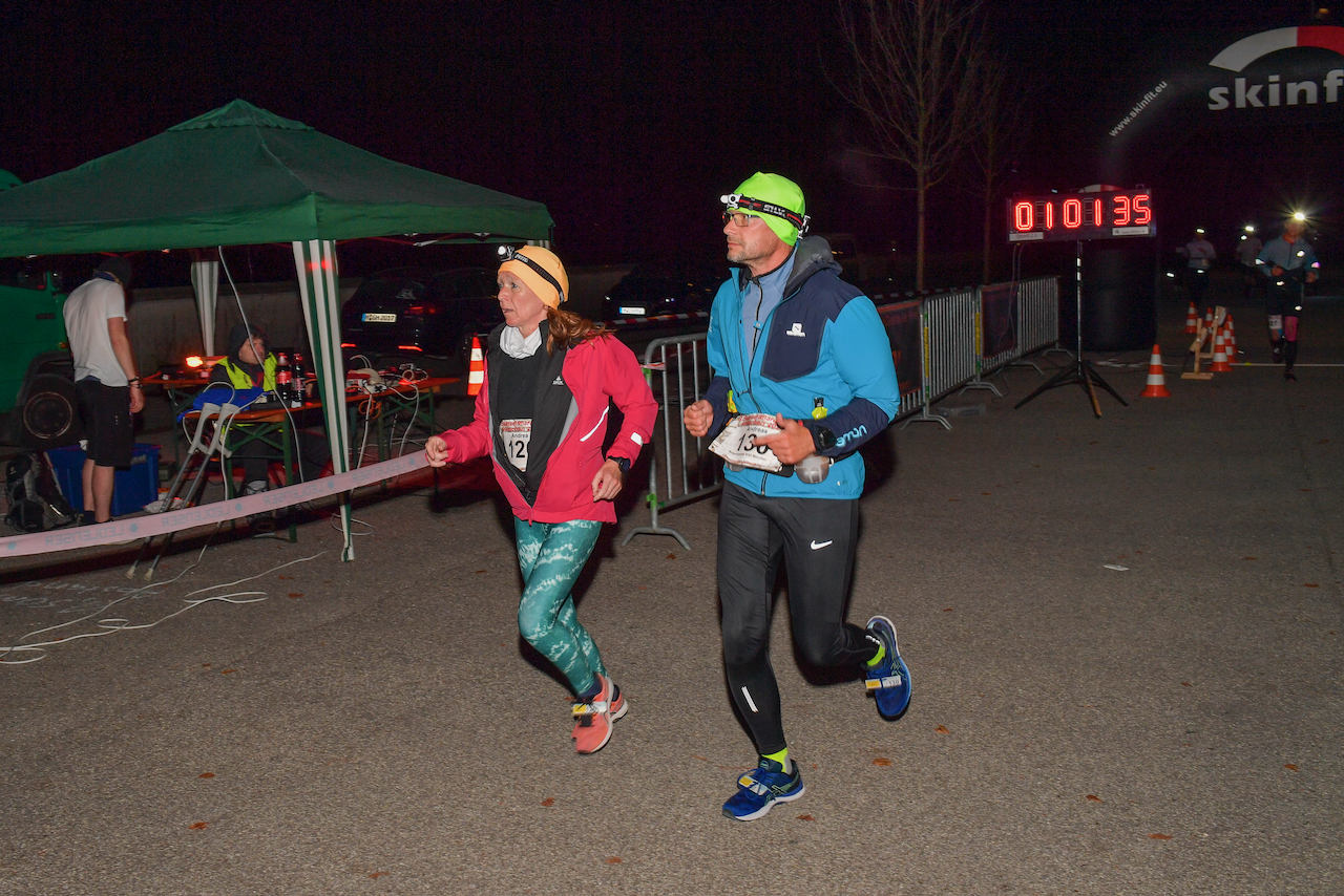 Bestzeitmarathon München - der Lauf gegen die Gesetze der Physik am 30.10.2021 in München Riem.FotografHannes Magerstaedthannes@magerstaedt.deTel. +491728178700