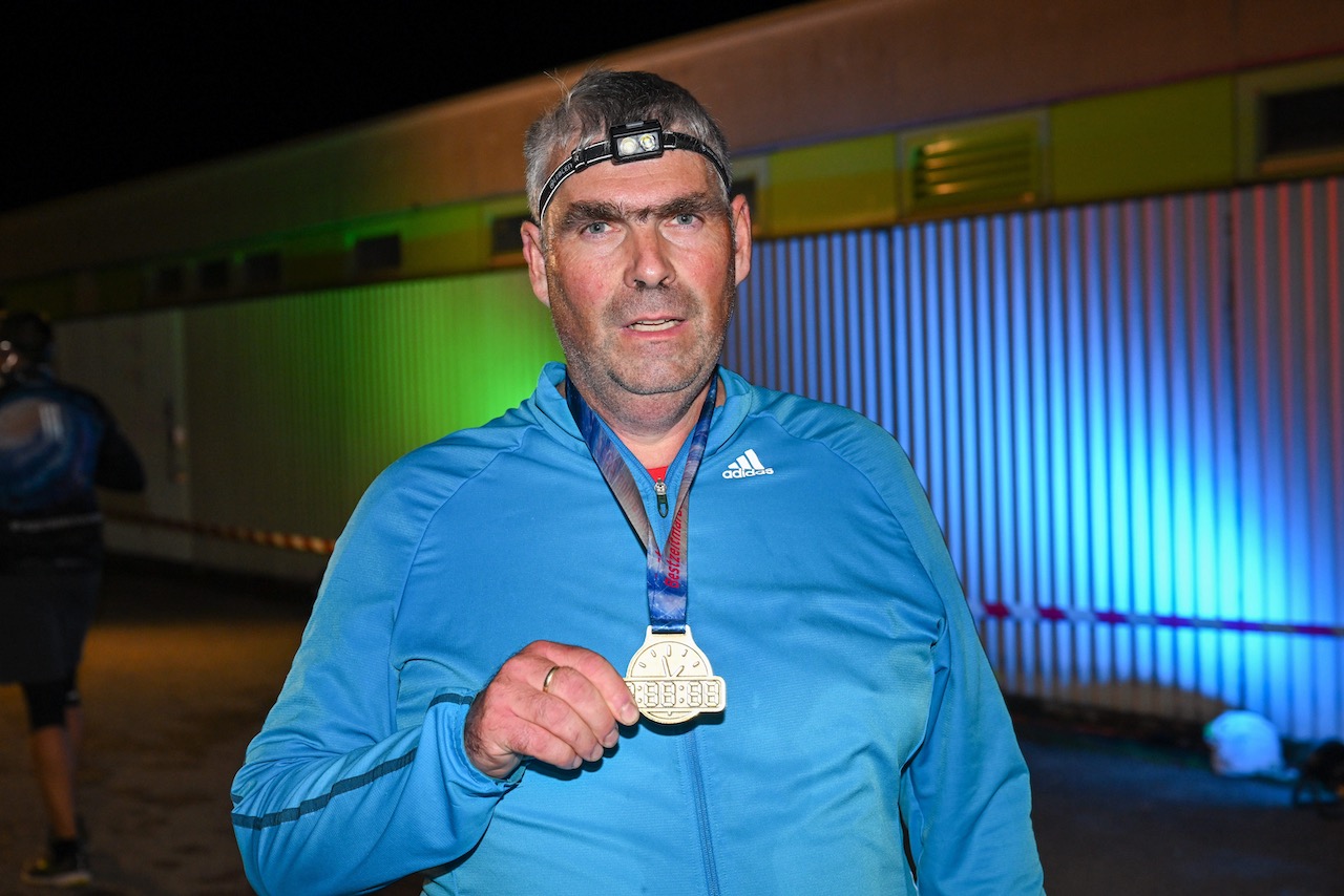 10. Bestzeitmarathon München
Der Lauf gegen die Gesetze der Physik am 29.10.2022 in München-Riem.
Fotocredit
Hannes Magerstaedt
hannes@magerstaedt.de
Tel.01728178700