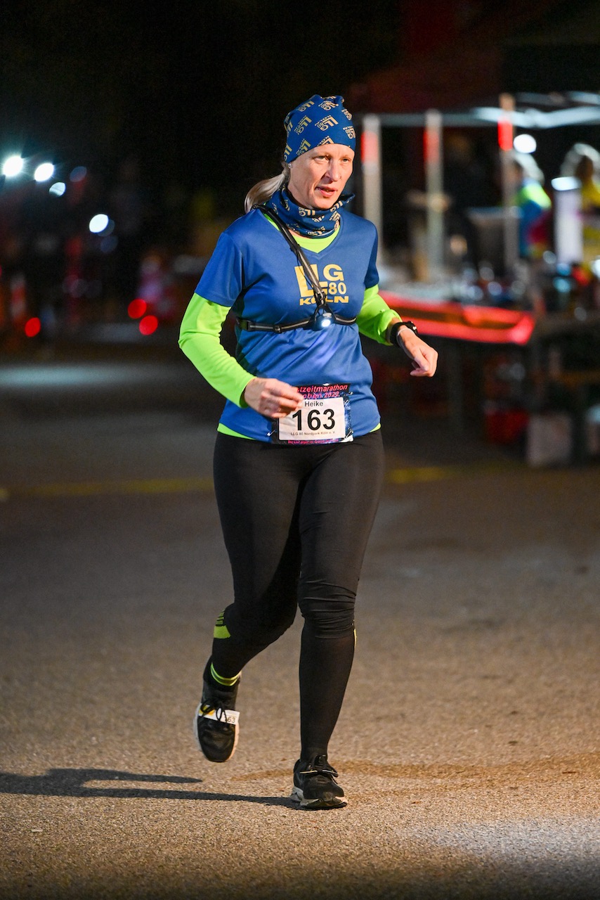 10. Bestzeitmarathon München
Der Lauf gegen die Gesetze der Physik am 29.10.2022 in München-Riem.
Fotocredit
Hannes Magerstaedt
hannes@magerstaedt.de
Tel.01728178700