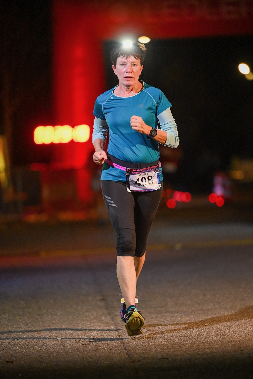 10. Bestzeitmarathon München
Der Lauf gegen die Gesetze der Physik am 29.10.2022 in München-Riem.
Fotocredit
Hannes Magerstaedt
hannes@magerstaedt.de
Tel.01728178700