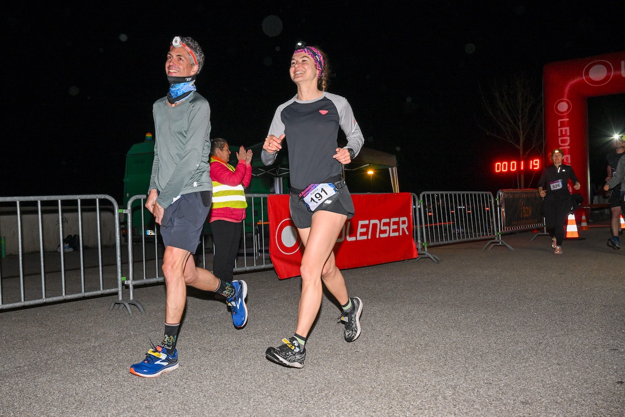 10. Bestzeitmarathon München
Der Lauf gegen die Gesetze der Physik am 29.10.2022 in München-Riem.
Fotocredit
Hannes Magerstaedt
hannes@magerstaedt.de
Tel.01728178700