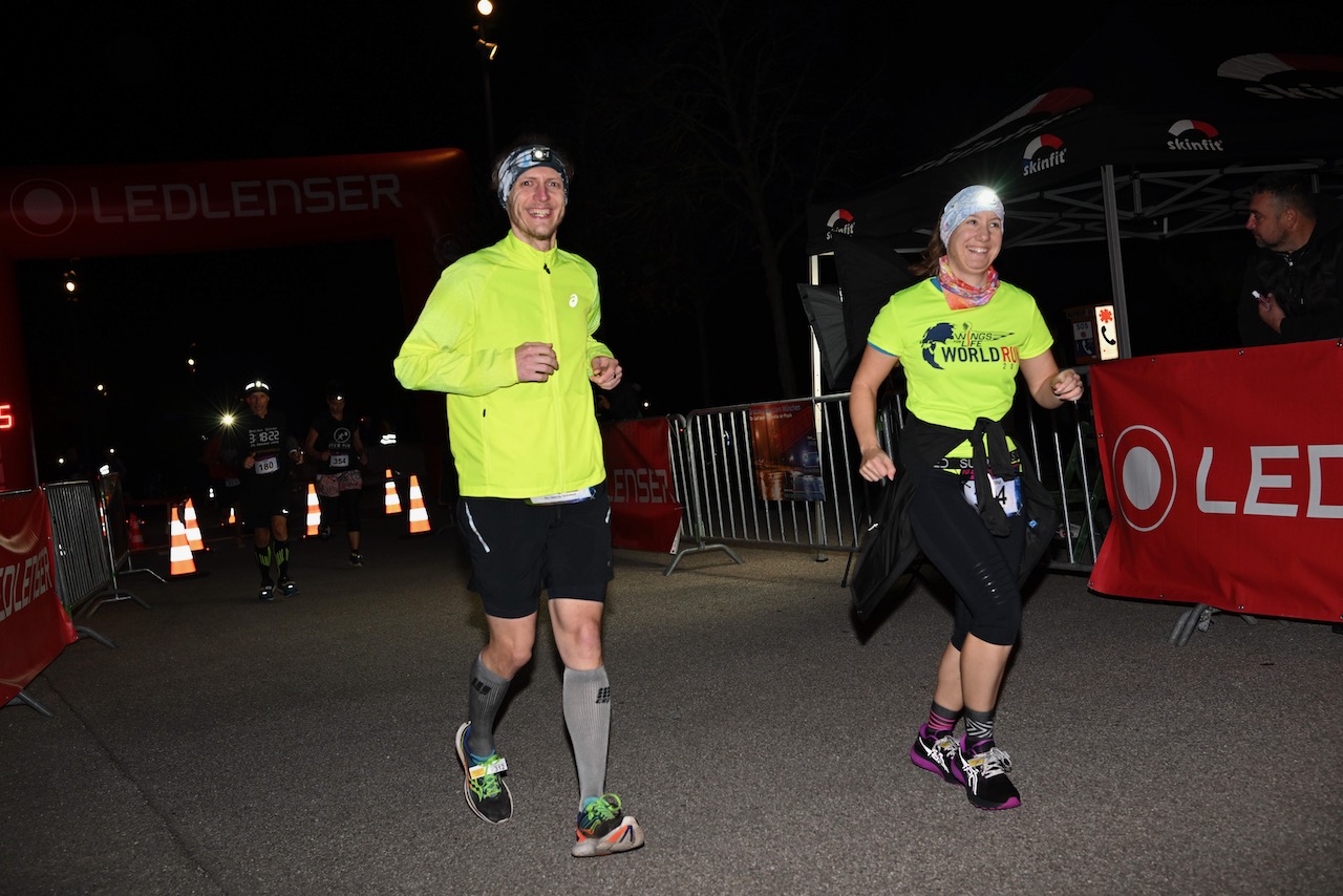 10. Bestzeitmarathon München
Der Lauf gegen die Gesetze der Physik am 29.10.2022 in München-Riem.
Fotocredit
Hannes Magerstaedt
hannes@magerstaedt.de
Tel.01728178700