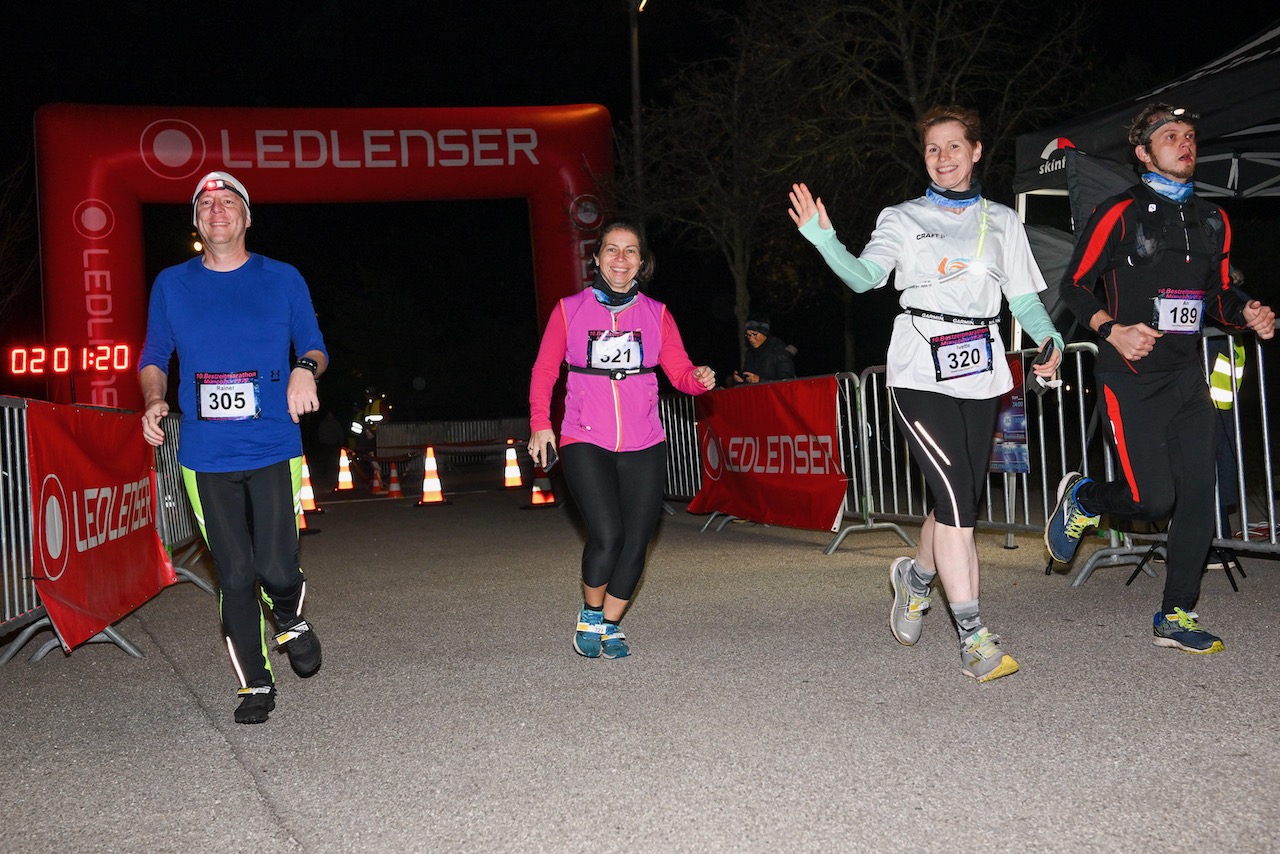 10. Bestzeitmarathon München
Der Lauf gegen die Gesetze der Physik am 29.10.2022 in München-Riem.
Fotocredit
Hannes Magerstaedt
hannes@magerstaedt.de
Tel.01728178700