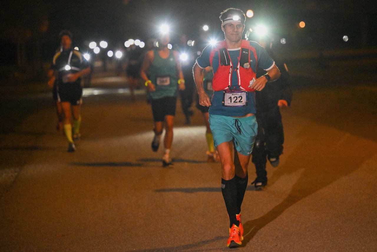 10. Bestzeitmarathon München
Der Lauf gegen die Gesetze der Physik am 29.10.2022 in München-Riem.
Fotocredit
Hannes Magerstaedt
hannes@magerstaedt.de
Tel.01728178700