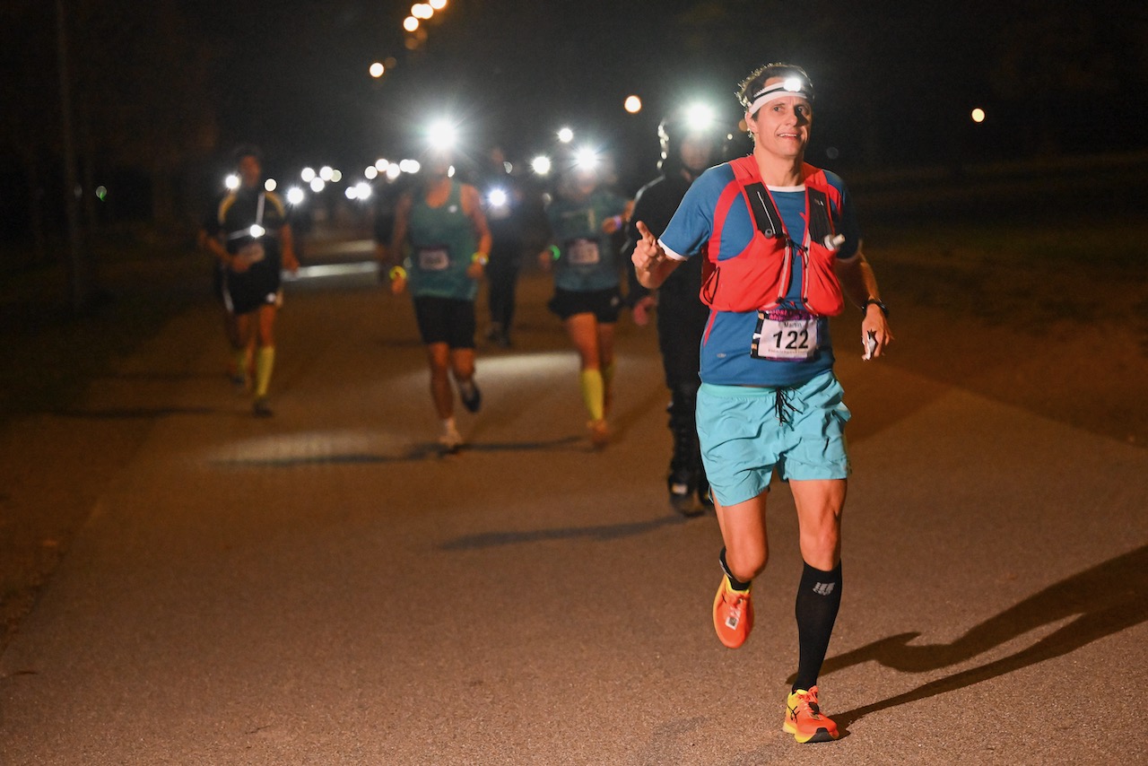 10. Bestzeitmarathon München
Der Lauf gegen die Gesetze der Physik am 29.10.2022 in München-Riem.
Fotocredit
Hannes Magerstaedt
hannes@magerstaedt.de
Tel.01728178700