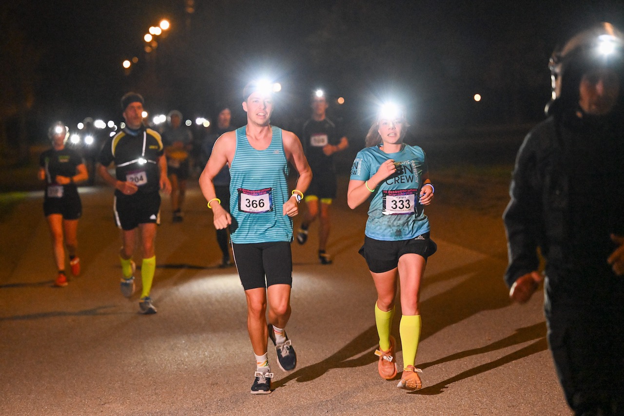 10. Bestzeitmarathon München
Der Lauf gegen die Gesetze der Physik am 29.10.2022 in München-Riem.
Fotocredit
Hannes Magerstaedt
hannes@magerstaedt.de
Tel.01728178700