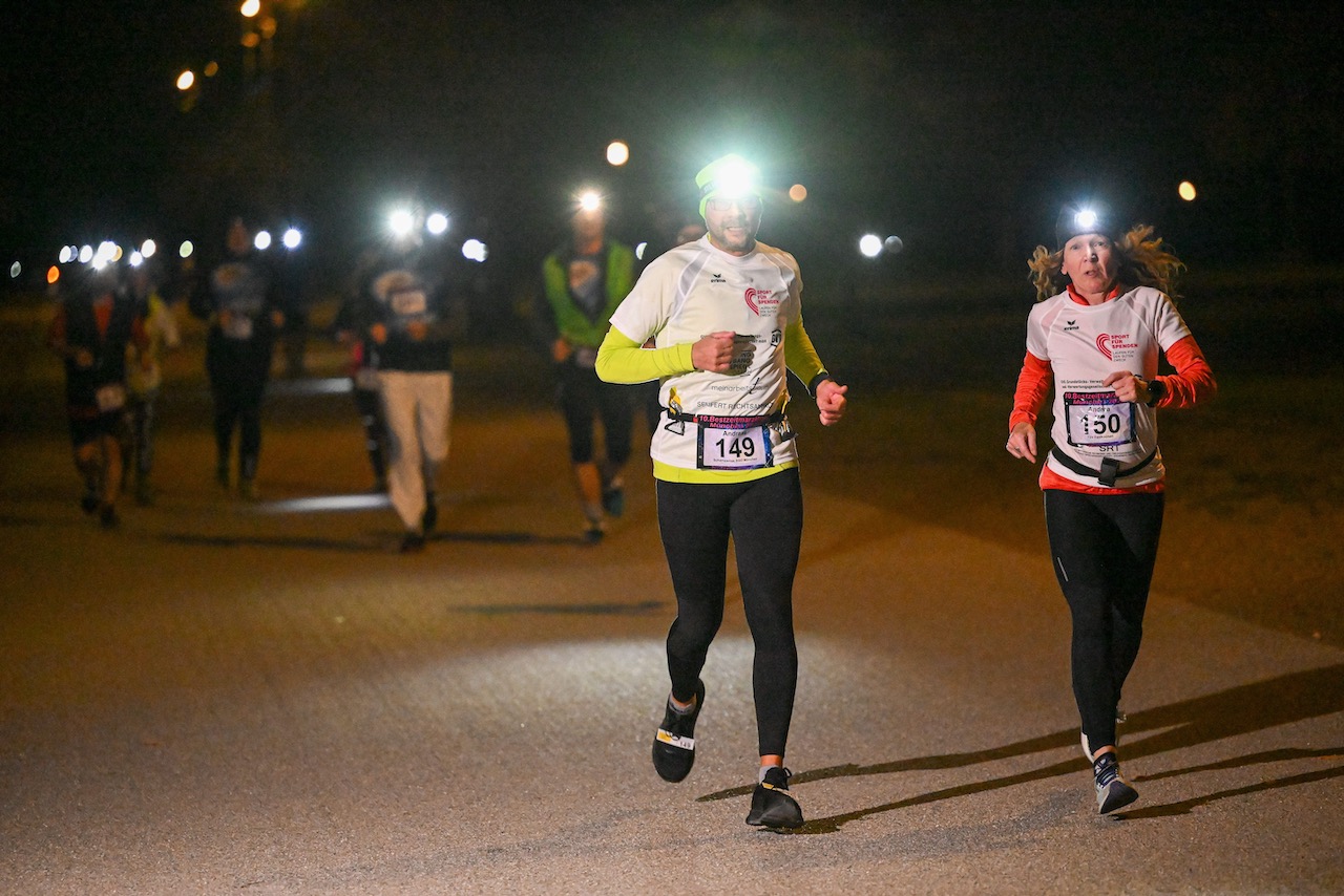 10. Bestzeitmarathon München
Der Lauf gegen die Gesetze der Physik am 29.10.2022 in München-Riem.
Fotocredit
Hannes Magerstaedt
hannes@magerstaedt.de
Tel.01728178700