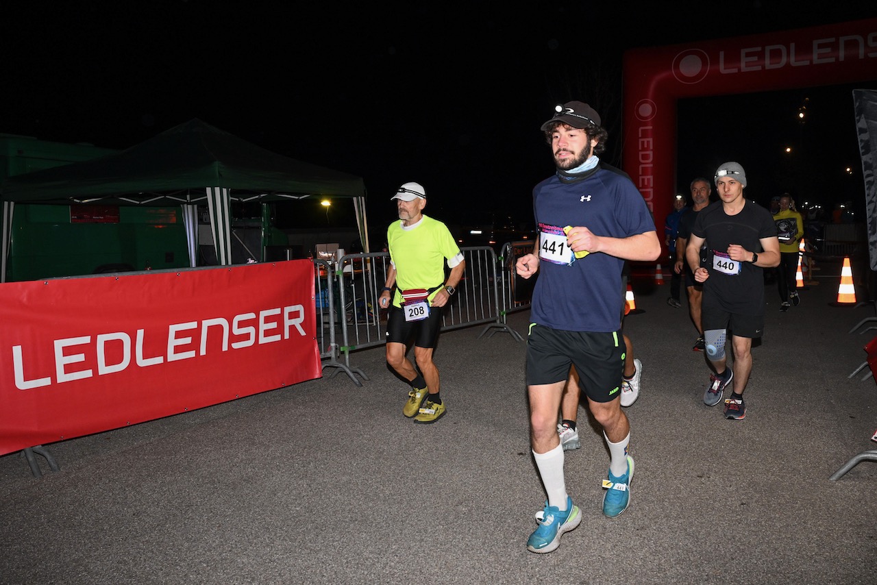 10. Bestzeitmarathon München
Der Lauf gegen die Gesetze der Physik am 29.10.2022 in München-Riem.
Fotocredit
Hannes Magerstaedt
hannes@magerstaedt.de
Tel.01728178700