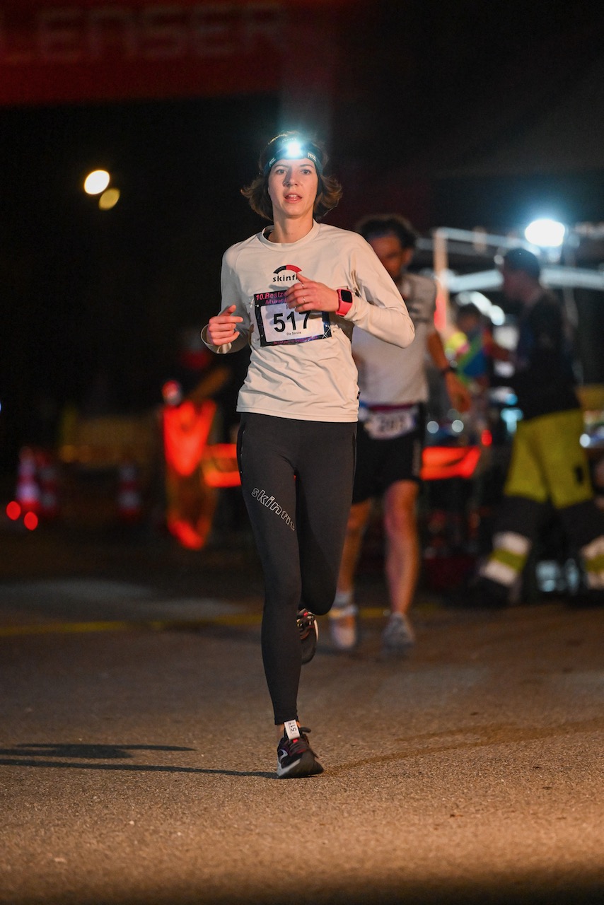 10. Bestzeitmarathon München
Der Lauf gegen die Gesetze der Physik am 29.10.2022 in München-Riem.
Fotocredit
Hannes Magerstaedt
hannes@magerstaedt.de
Tel.01728178700