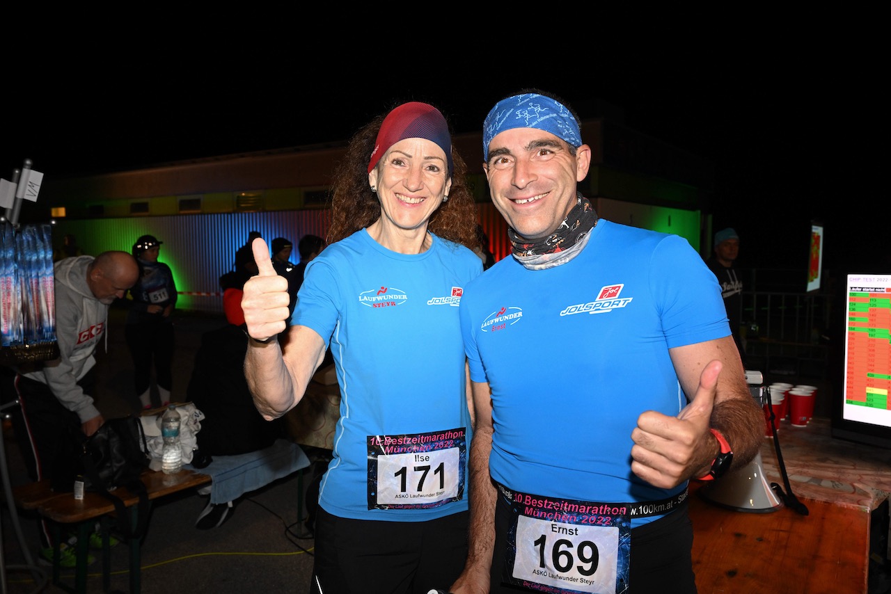 10. Bestzeitmarathon München
Der Lauf gegen die Gesetze der Physik am 29.10.2022 in München-Riem.
Fotocredit
Hannes Magerstaedt
hannes@magerstaedt.de
Tel.01728178700