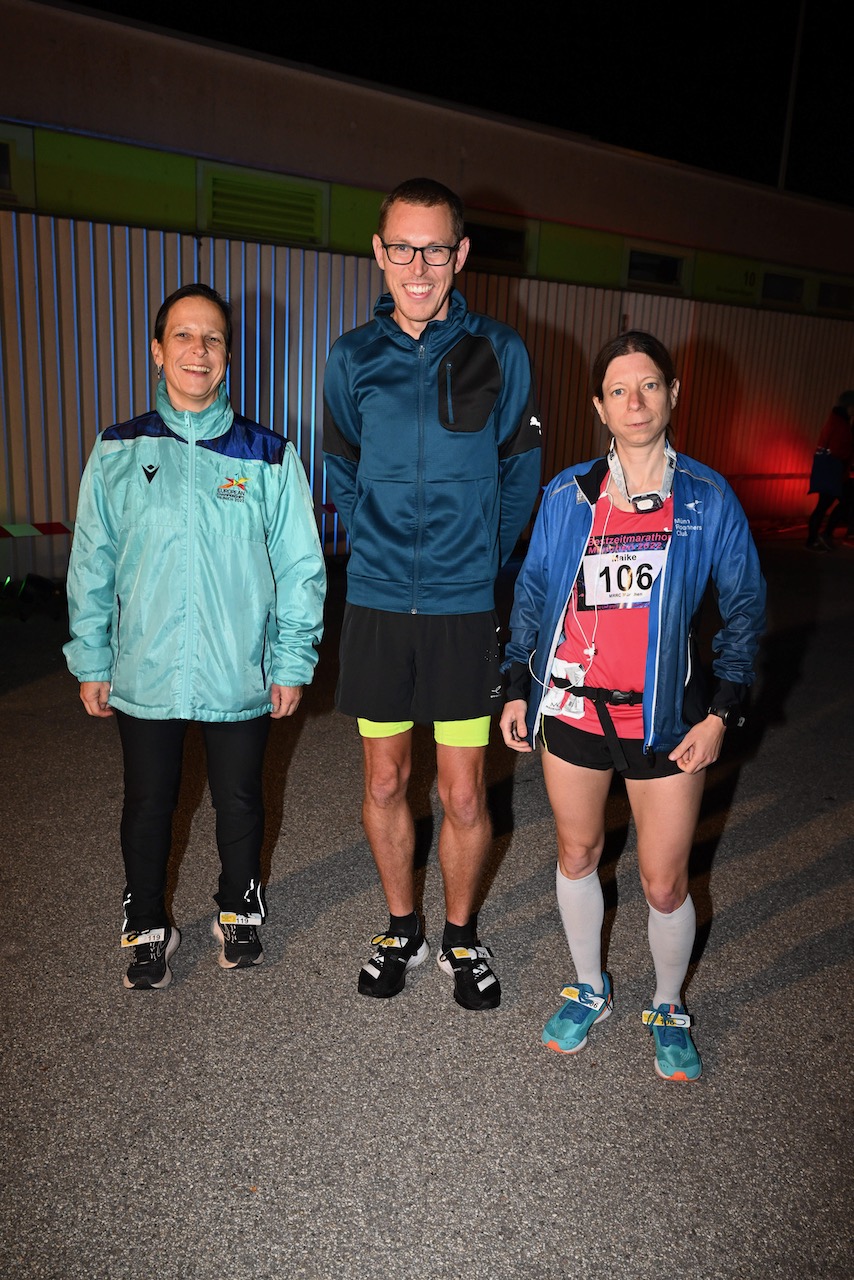 10. Bestzeitmarathon München
Der Lauf gegen die Gesetze der Physik am 29.10.2022 in München-Riem.
Fotocredit
Hannes Magerstaedt
hannes@magerstaedt.de
Tel.01728178700