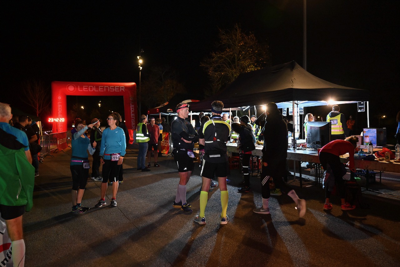 10. Bestzeitmarathon München
Der Lauf gegen die Gesetze der Physik am 29.10.2022 in München-Riem.
Fotocredit
Hannes Magerstaedt
hannes@magerstaedt.de
Tel.01728178700