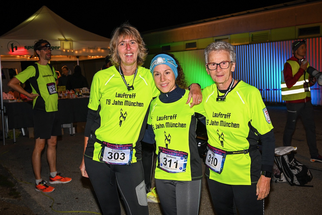 10. Bestzeitmarathon München
Der Lauf gegen die Gesetze der Physik am 29.10.2022 in München-Riem.
Fotocredit
Hannes Magerstaedt
hannes@magerstaedt.de
Tel.01728178700