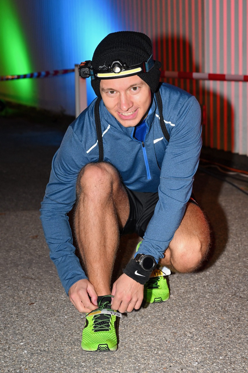 10. Bestzeitmarathon München
Der Lauf gegen die Gesetze der Physik am 29.10.2022 in München-Riem.
Fotocredit
Hannes Magerstaedt
hannes@magerstaedt.de
Tel.01728178700