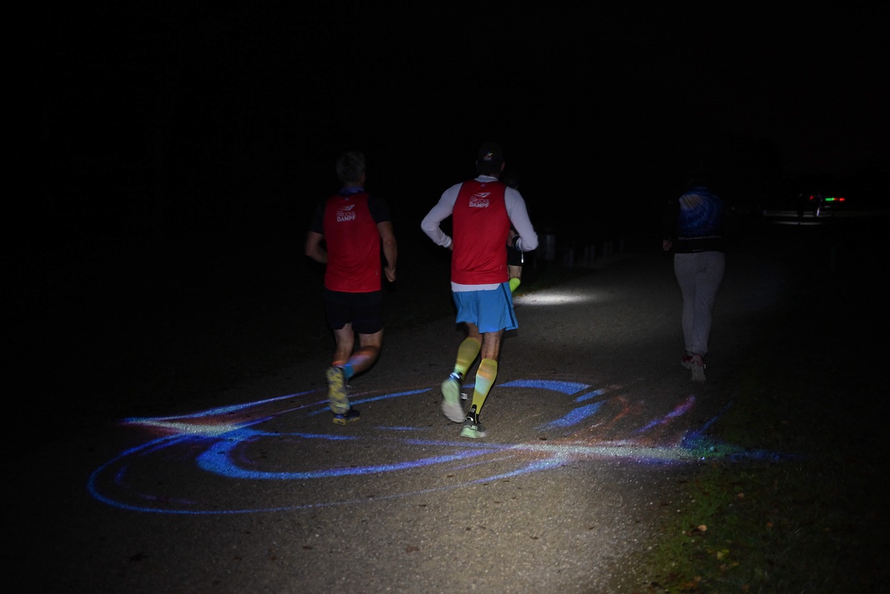 10. Bestzeitmarathon München
Der Lauf gegen die Gesetze der Physik am 29.10.2022 in München-Riem.
Fotocredit
Hannes Magerstaedt
hannes@magerstaedt.de
Tel.01728178700