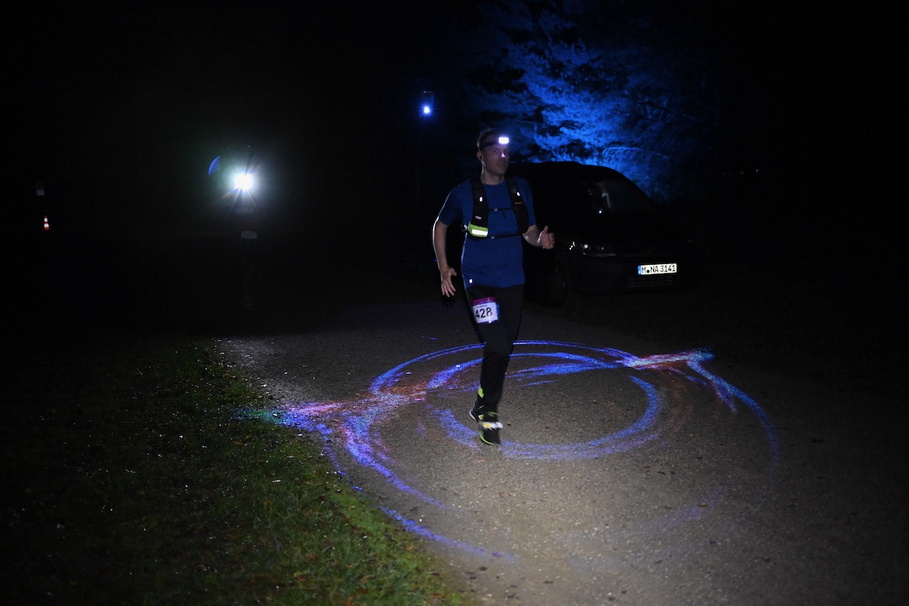 10. Bestzeitmarathon München
Der Lauf gegen die Gesetze der Physik am 29.10.2022 in München-Riem.
Fotocredit
Hannes Magerstaedt
hannes@magerstaedt.de
Tel.01728178700